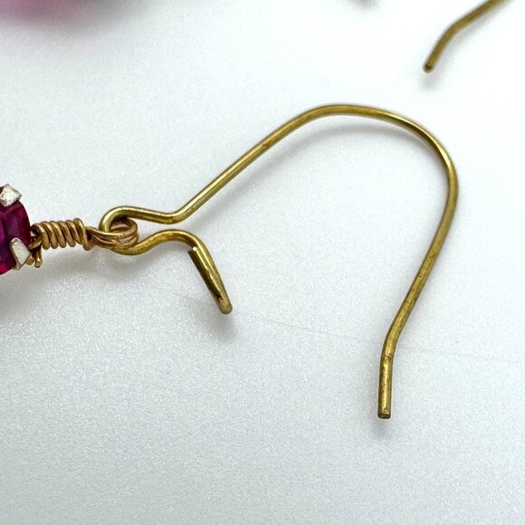 Robin Goodfellow Fuschia Pink Dangle Earrings Gold-Plated Earwires Crystals - Picture 5 of 8